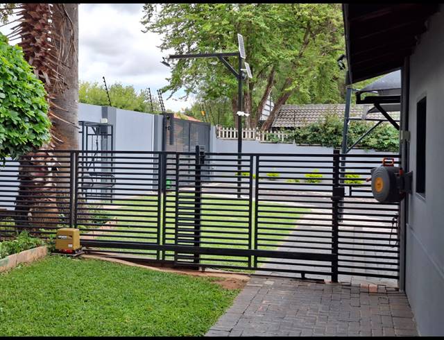 4 BEDROOM HOUSE FOR SALE IN SAFARI GARDENS